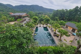 Sóc Sơn: Loạt villas, homestay phá rừng phòng hộ... Cơ quan địa phương từ chối làm việc?