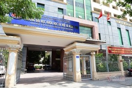 Lùm xùm 12 giảng viên Đại học KHXH&NV nghỉ việc: “Mổ xẻ” hành xử lãnh đạo nhà trường?