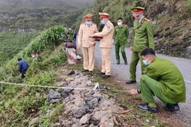 Ô tô lao xuống vực sâu ở Mèo Vạc, 3 người tử vong tại chỗ