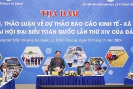 VUSTA tham quan Trung tâm Đổi mới sáng tạo Quốc gia