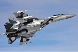 Tại sao cảm biến trên Su-35 hoàn toàn có khả năng khóa chết F-22?