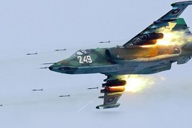 Su-25 của Ukraine xuất kích đối đầu không quân Nga!