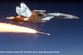 Su-35S trang bị tên lửa R-37M tham chiến tại Ukraine 