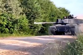 Trung tá Quân đội Anh Crawford: Xe tăng Challenger 2 “mất tích” ở Ukraine