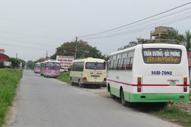 Hải Phòng: HTX vận tải mang xe chặn bến, không cho xe buýt chạy