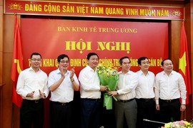 Ông Đinh La Thăng chính thức nhận nhiệm vụ Phó ban Kinh tế Trung ương