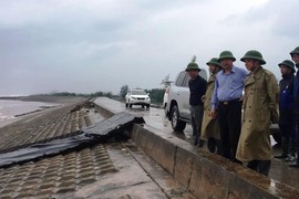 Bão Sơn Tinh còn cách bờ 190 km, các địa phương sẵn sàng ứng phó