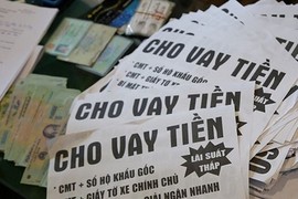 Khởi tố hai đối tượng cho vay nặng lãi, dọa cắt gân con nợ