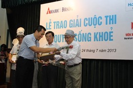 Trao giải cuộc thi Bí quyết sống khỏe