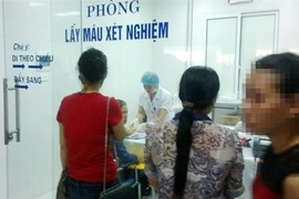 Ngoài phơi nhiễm HIV, bác sĩ dễ lây bệnh gì khi cứu người?