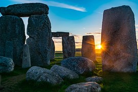 Khảo sát Stonehenge, phát hiện hàng ngàn "hố săn bắn" thời tiền sử 