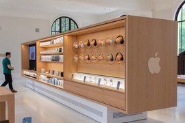 Apple Store độc đáo nhất thế giới bên trong thư viện cổ 116 tuổi