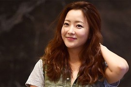 Kim Hee Sun trẻ trung như gái đôi mươi