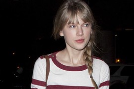 Taylor Swift mặt mộc vẫn xinh và quyến rũ khó cưỡng