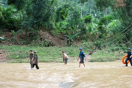 Thái Nguyên: Hai người chết và mất tích do bị nước lũ cuốn