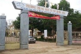 Tin mới nhất vụ thầy giáo đánh học sinh bó bột