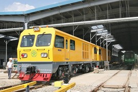 Metro Cát Linh-Hà Đông bộn bề trước giờ chạy thử