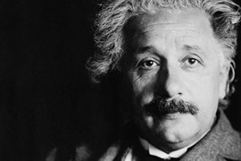 Albert Einstein tiên tri bất ngờ về Chiến tranh thế giới 4