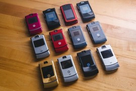 Nhìn lại thiết kế chiếc Motorola Razr từng khiến người Việt mê mệt