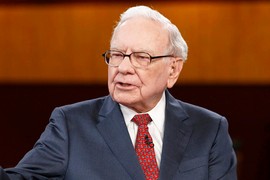 Tỷ phú Warren Buffett dạy con tiết kiệm tiền như thế nào? 