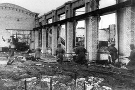 Vì sao trùm Hitler thất bại ê chề trong trận Stalingrad? 