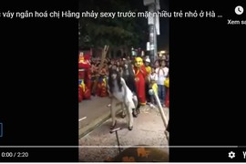 Nhảy phản cảm trước trẻ nhỏ đêm Trung thu, hai “chị Hằng” bị chỉ trích gay gắt