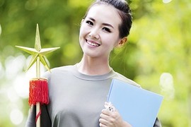 Giữa rừng quân nhân, nữ binh sĩ là điểm sáng trong lễ duyệt binh