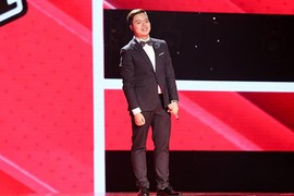 “Oan” cho “Thành phố buồn” Anh Đức hát tại The Voice 2017