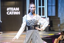 Cao Ngân mạnh mẽ catwalk sau ồn ào gầy trơ xương 