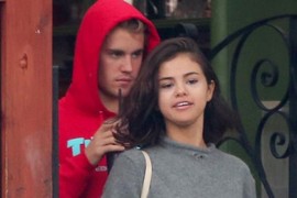 Selena Gomez và Justin Bieber hẹn hò như chưa hề có cuộc chia ly