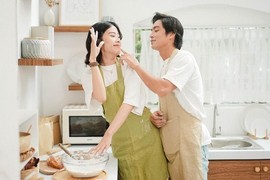 Nam Em gửi "tình tin đồn" Lãnh Thanh: "Mình là gì của nhau"