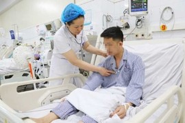 50 phút sốc điện khôi phục nhịp tim cho người đàn ông 33 tuổi