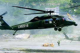 Tại sao Trung Quốc có trực thăng Black Hawk của Mỹ? 