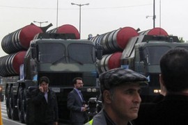 Iran sắp triển khai tên lửa nhái S-300