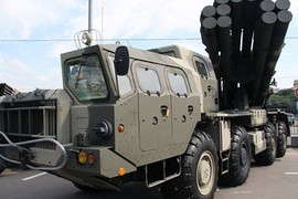 Quân chính phủ Syria dùng siêu pháo phản lực BM-30 Smerch 