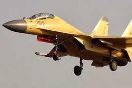 Mẫu thử mới “Su-30 nhái” - J-16 TQ có gì “hot“? 