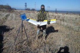 Lính Ukraine sung sướng dùng UAV ở miền Đông