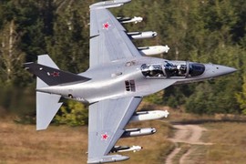 Nga sắp giao 10 máy bay Yak-130 cho khách hàng trong 2015