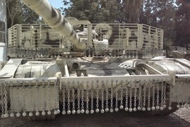 Quân đội Syria làm gì để bảo toàn xe tăng T-72?