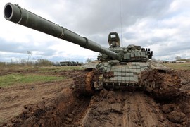 Nga chuyển giao xe tăng T-72B cho Quân đội Syria?