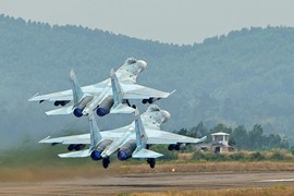 Giỏi quá: VN tự tăng hạn Su-22, Su-27, sửa chữa Su-30MK2