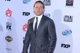 Charlie Hunnam bỏ diễn 50 Sắc thái vì cát xê quá bèo