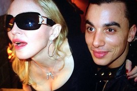 Madonna lại tậu phi công mới kém 29 tuổi