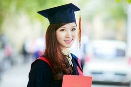 Ngắm nữ sinh ĐH Kinh tế Quốc dân cao như siêu mẫu