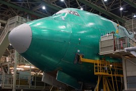 Bên trong nhà máy khổng lồ sản xuất Boeing 747 