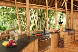 Ngôi nhà bằng tre độc đáo ở Bali