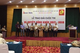 Báo Khoa học & Đời sống trao giải cuộc thi Bí quyết Sống khỏe lần 5