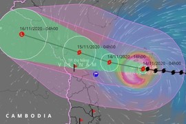 Bão Vamco mạnh cấp 14, áp sát vùng biển Quảng Bình - Quảng Ngãi