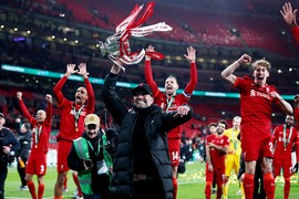 Liverpool đi vào lịch sử sau trận thắng Chelsea