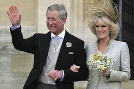 Chuyện tình đầy sóng gió của Thái tử Charles và bà Camilla